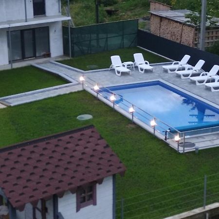 Фенікс Hotell Jaremtje Exteriör bild