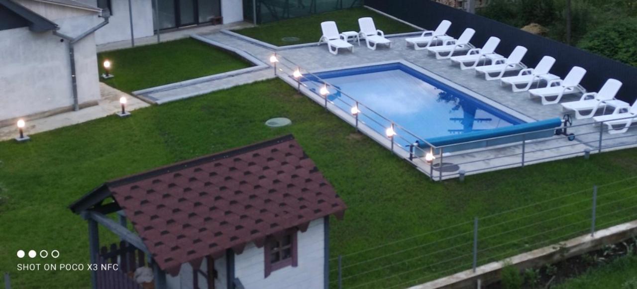 Фенікс Hotell Jaremtje Exteriör bild