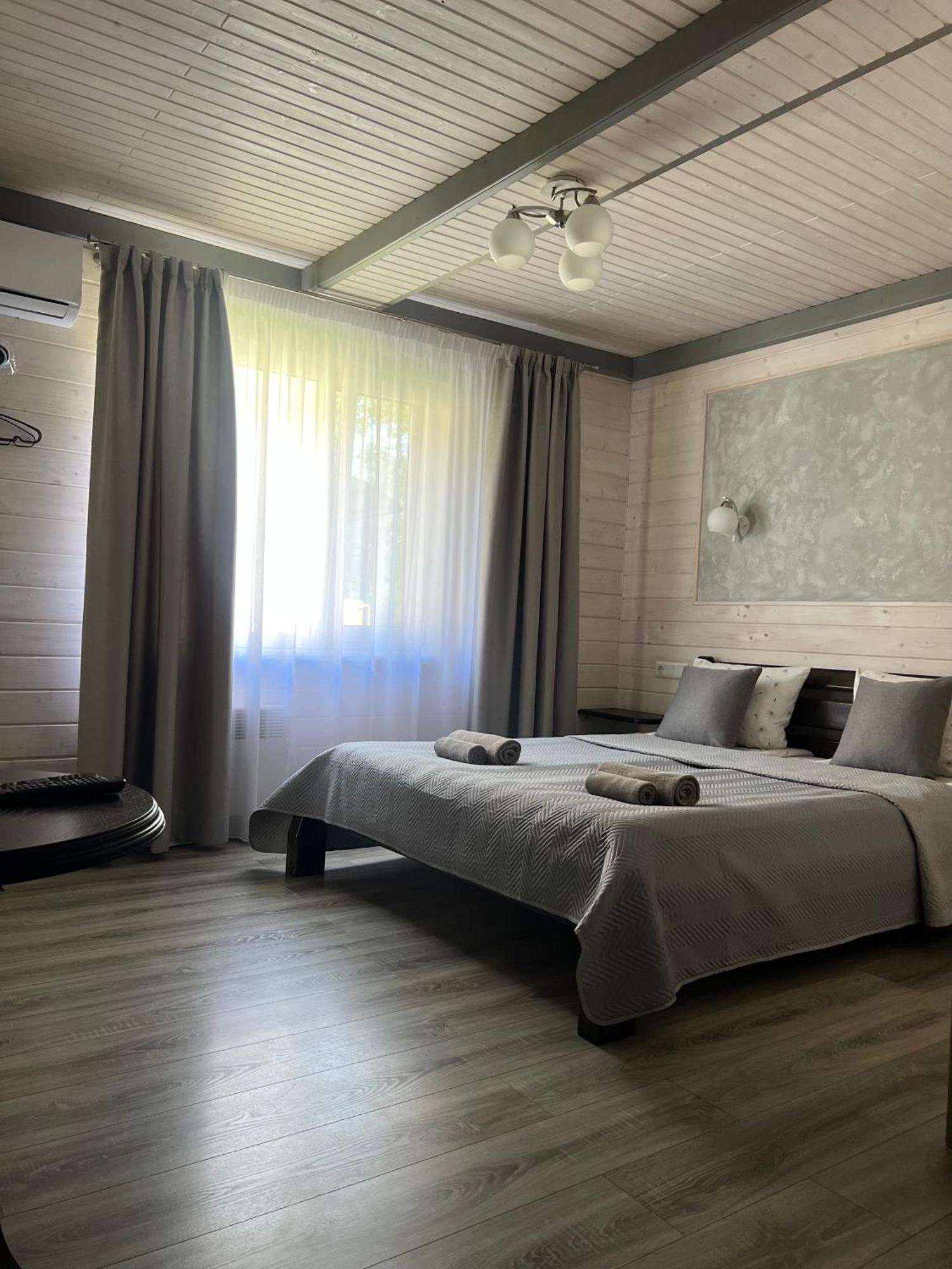 Фенікс Hotell Jaremtje Exteriör bild
